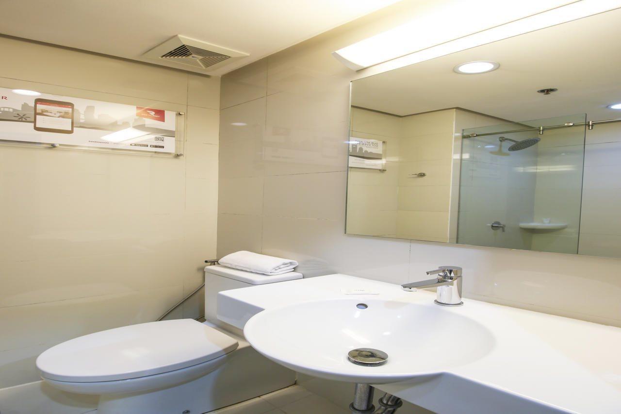 Red Planet Makati Avenue Manila Hotel Makati City Kültér fotó